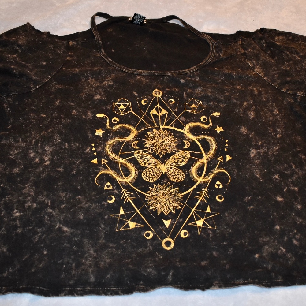 Hot Topic Alchemy Cold Shoulder Top NWOT